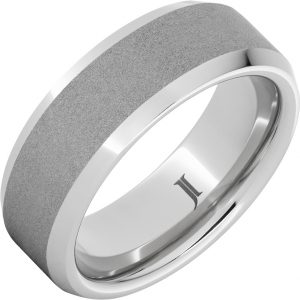 Sernium® Beveled Ring with Sandblast Finish